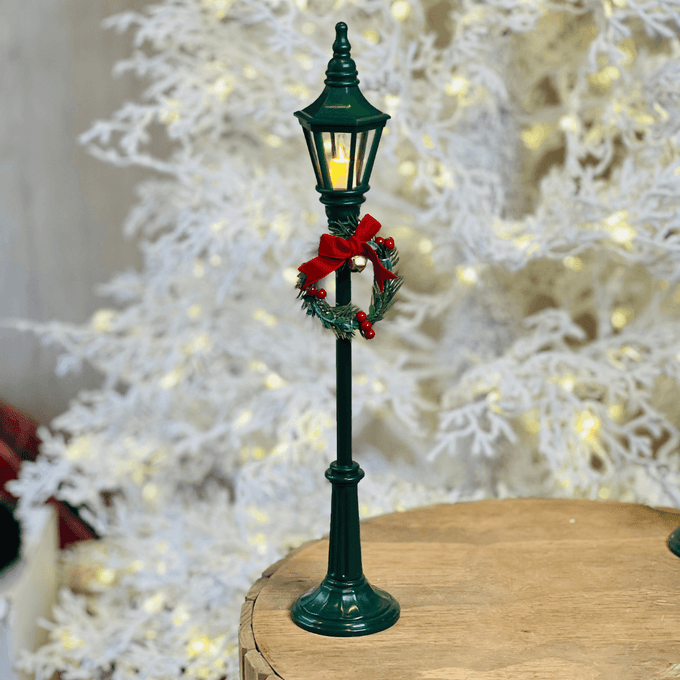 Poste Decorativo com Laço e Guirlanda com LED – 46,7cm
